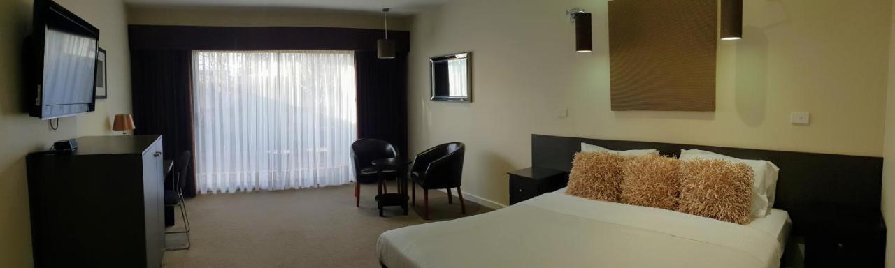 Hogans Motel Wallan Eksteriør bilde
